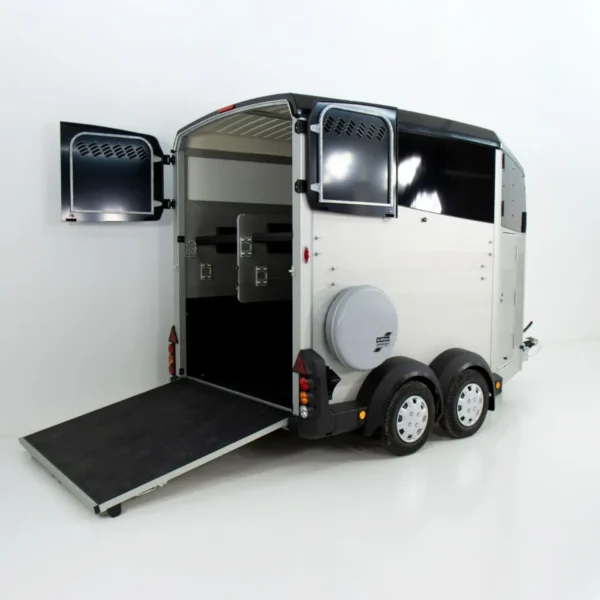 Ifor Williams Pferdeanhänger HBX 511|Sattelkammer|neues Modell|schwarz