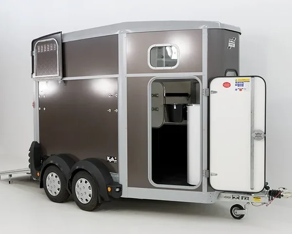 Ifor Williams Pferdeanhänger HB506|Sattelkammer|anthrazit